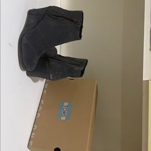 Toms Dark Grey Wedge Bootie 7.5